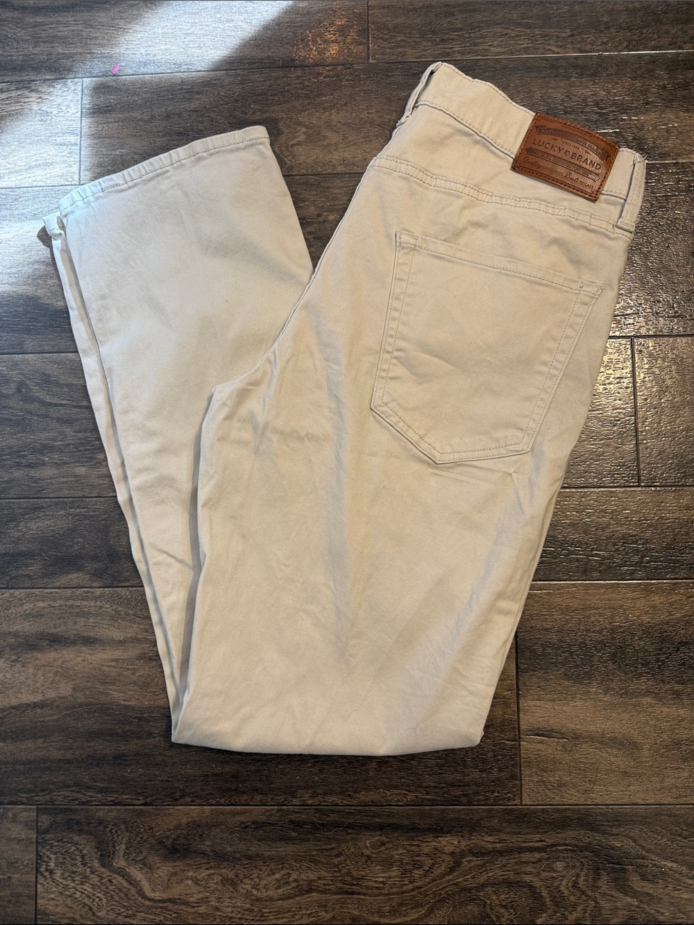 Lucky Brand Men’s Light Cream Slim Straight Jeans